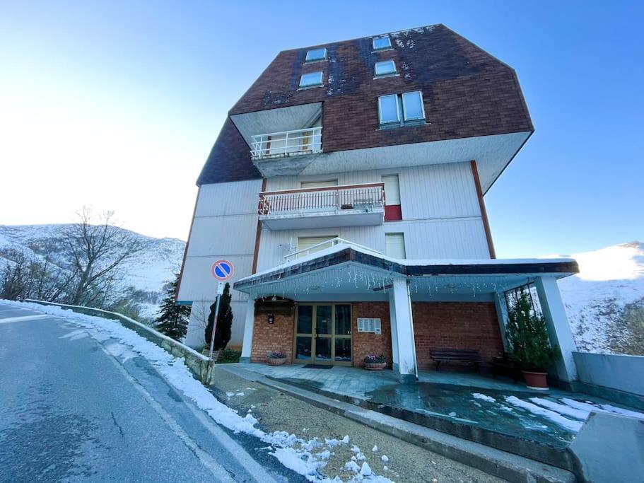 150M Dalle Piste - Parcheggio Gratis Artesina Extérieur photo